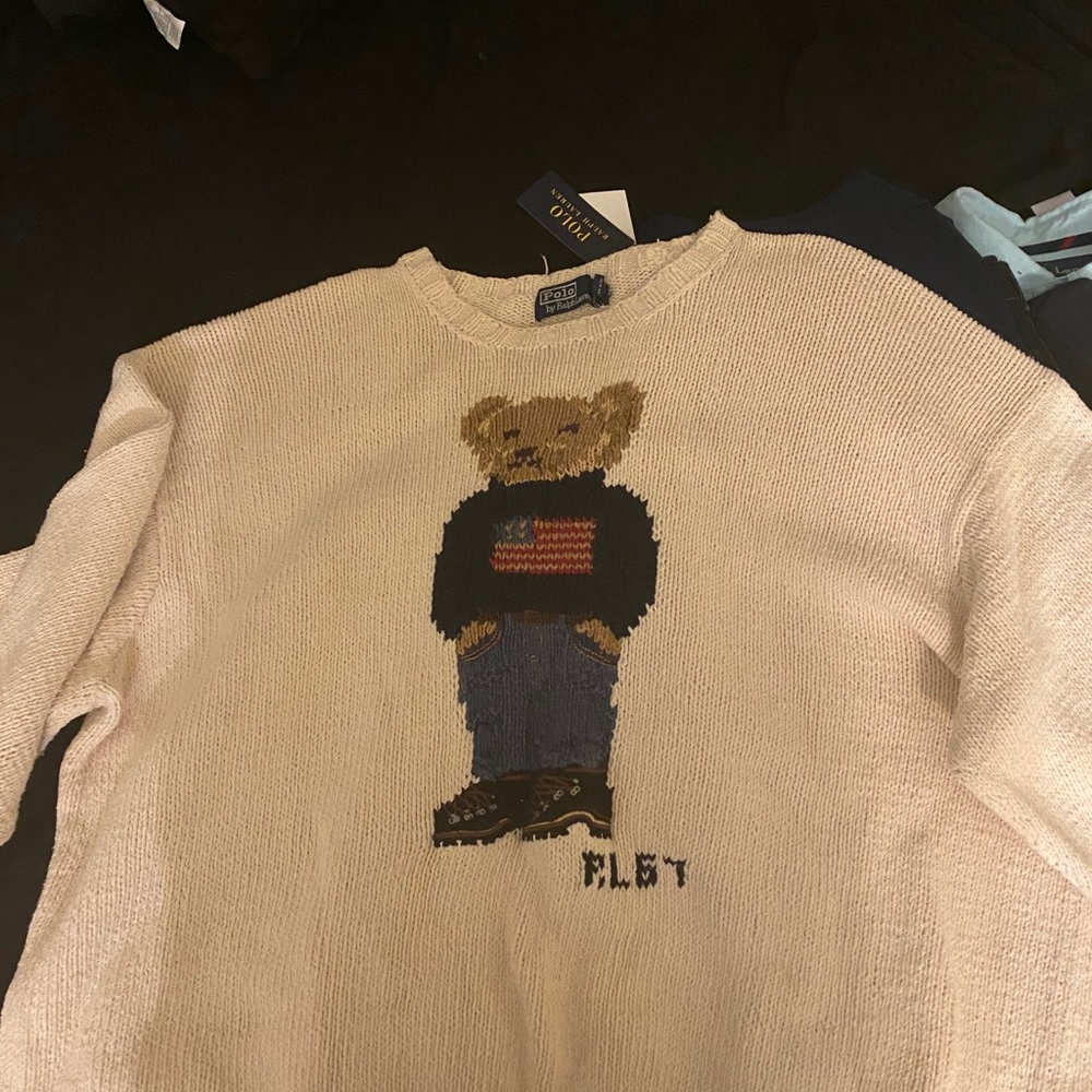 polo crew neck knit sweater.